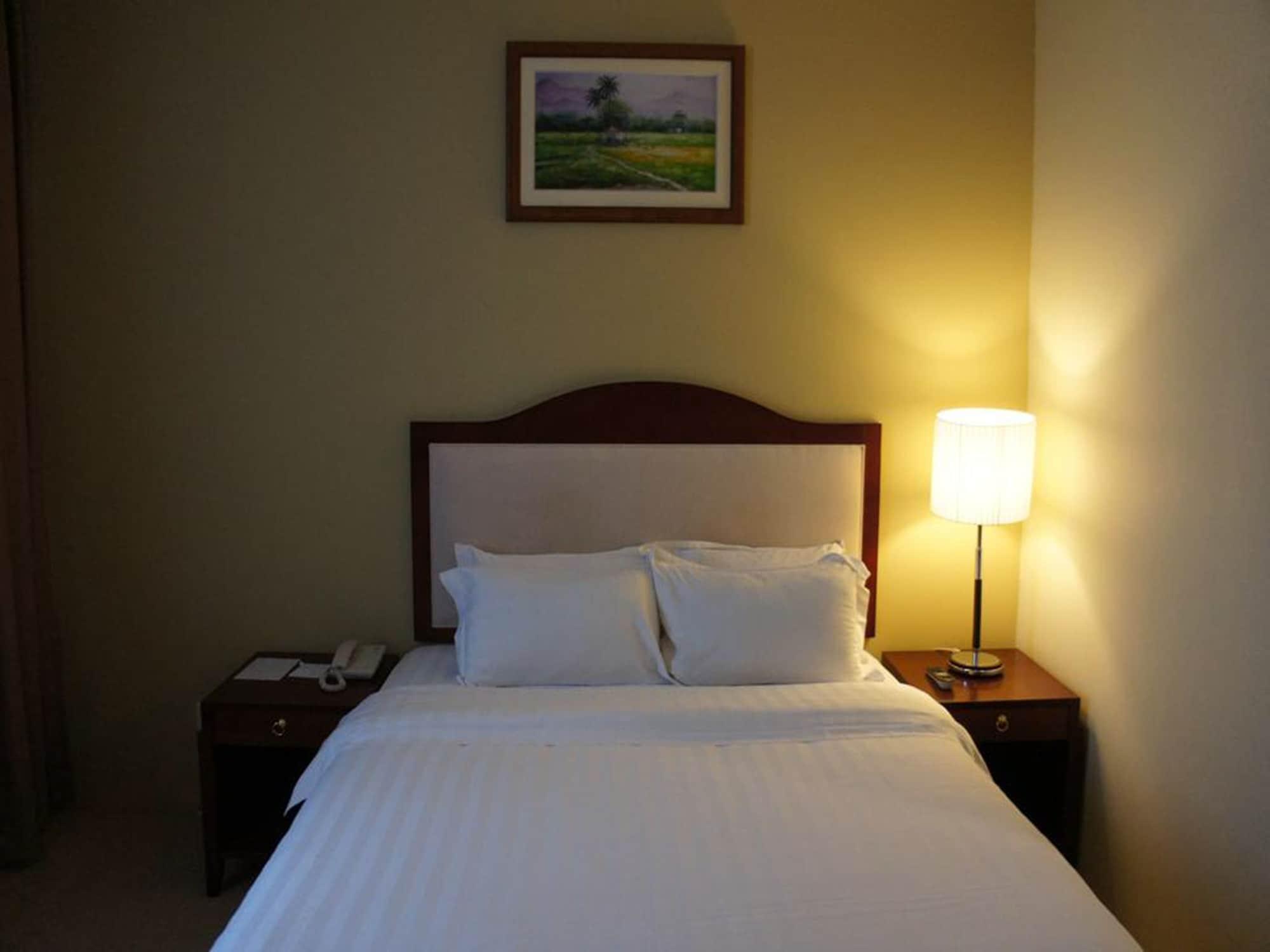 Gaya Centre Hotel Kota Kinabalu Extérieur photo