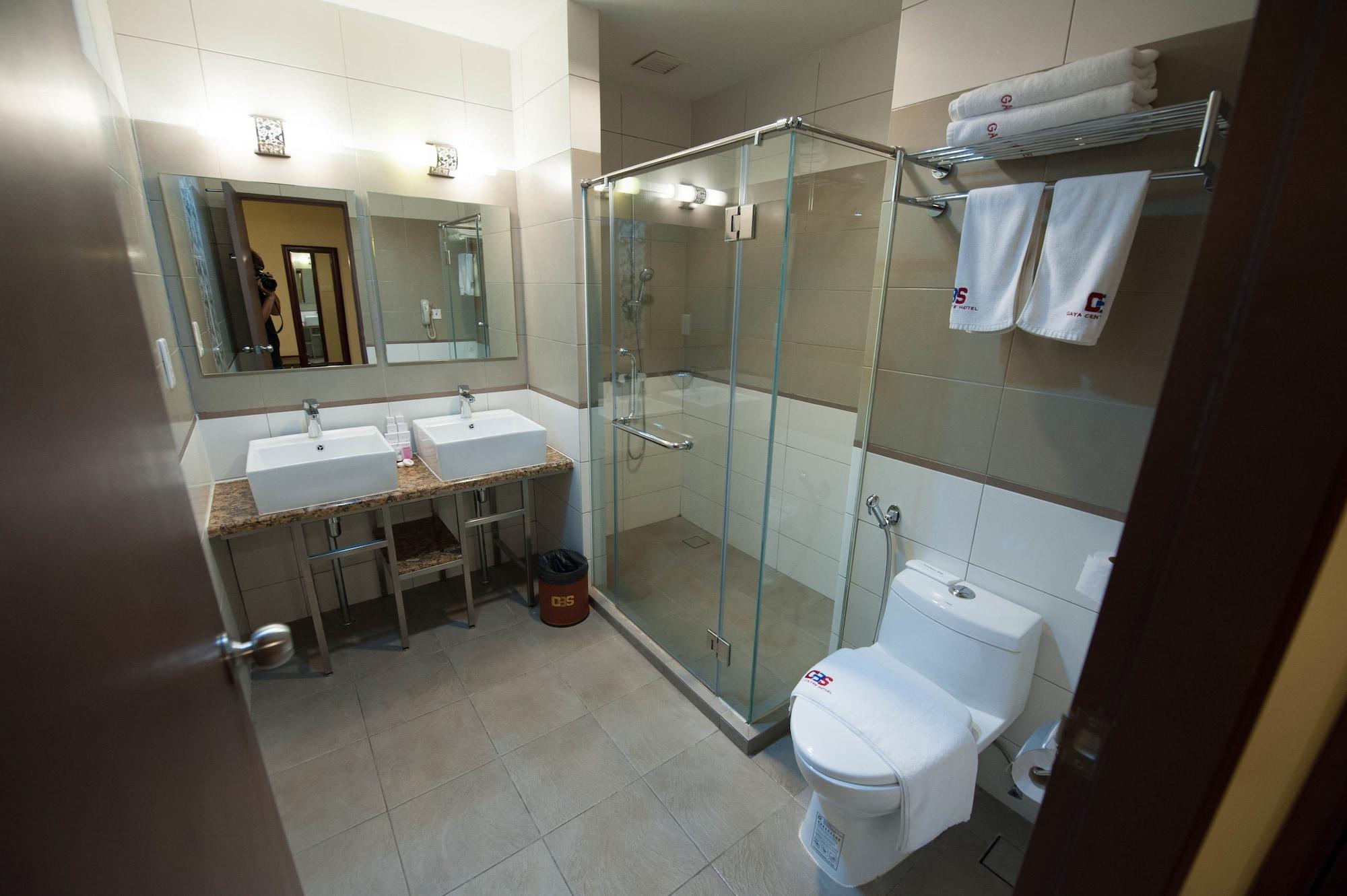 Gaya Centre Hotel Kota Kinabalu Extérieur photo