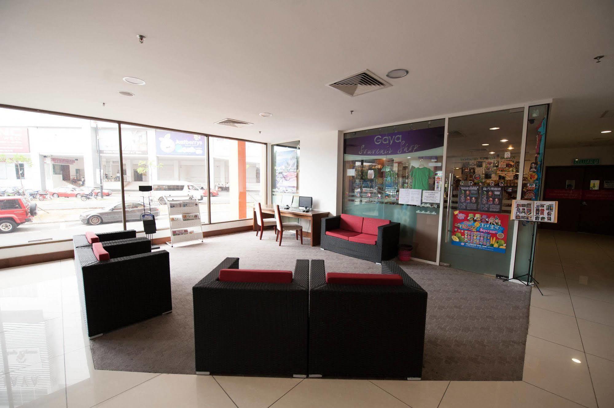 Gaya Centre Hotel Kota Kinabalu Extérieur photo